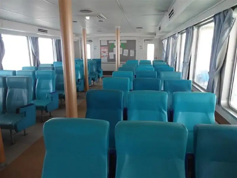 Tàu RORO rao bán