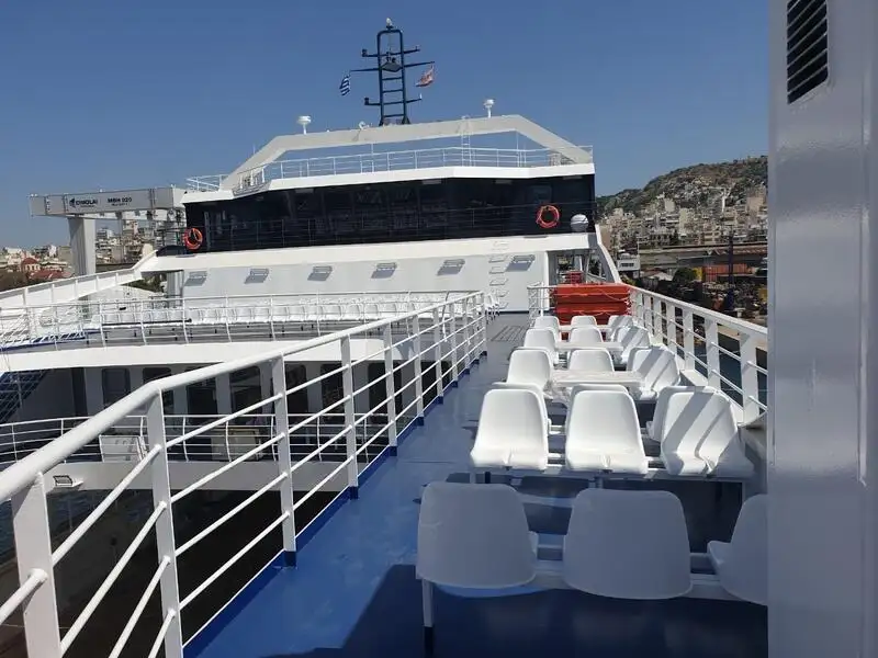 Tàu RoPax rao bán