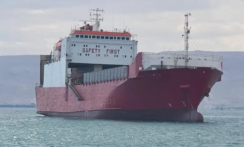 Tàu RORO rao bán