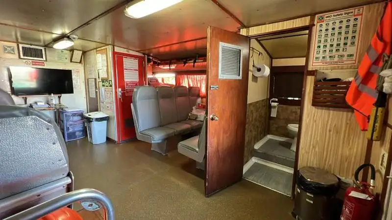 Tàu thuyền rao bán