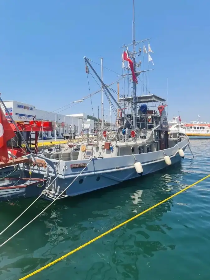 Thuyền cứu hỏa rao bán