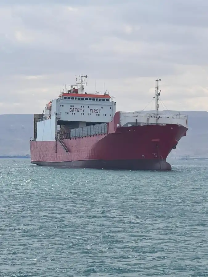 Tàu RORO rao bán