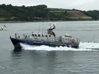 xuồng cứu sinh rao bán