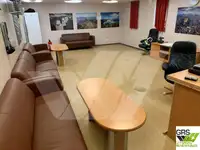 Xà lan nhà trọ rao bán