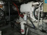 Thuyền hoa tiêu rao bán