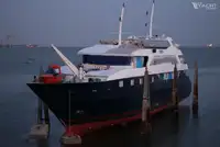 Tàu thuyền rao bán