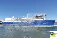 Xà lan nhà trọ rao bán