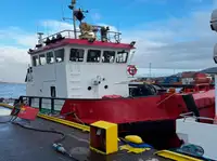 Thuyền kéo rao bán