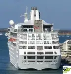 Tàu du lịch rao bán