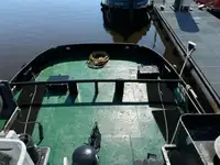 Thuyền kéo rao bán