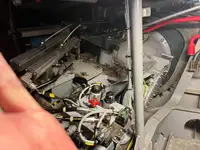 Thuyền hoa tiêu rao bán