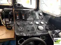 Thuyền lao động rao bán