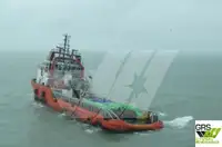 Tàu cung cấp rao bán