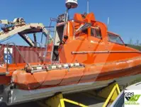 Thuyền lao động rao bán