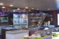 Tàu nhà hàng rao bán