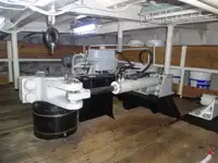 Tàu nghiên cứu rao bán