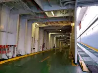 Tàu lạnh rao bán