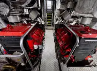 Thuyền hoa tiêu rao bán