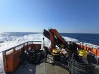 tàu trang trại gió rao bán