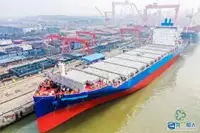Tàu container rao bán