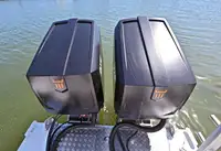 Thuyền bơm hơi cứng rao bán