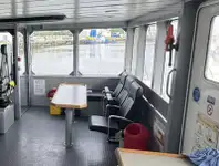 Tàu container rao bán