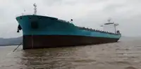 Tàu container rao bán