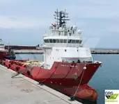 Tàu cung cấp rao bán