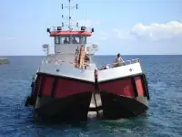 Xà lan rao bán