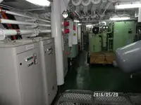 Tàu cung cấp rao bán