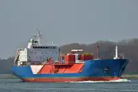 Tàu sân bay LNG rao bán