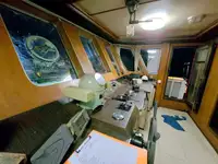 Đổ bộ Thủ công, Xe tăng rao bán