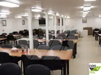 Tàu container rao bán