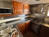 Tàu container rao bán