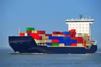 Tàu lạnh rao bán