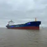 Tàu container rao bán