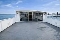 Tàu thuyền rao bán