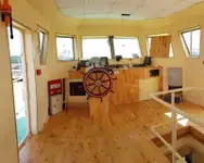 Thuyền kéo rao bán