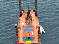 Thuyền lao động rao bán