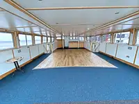 Tàu thuyền rao bán