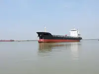 Tàu container rao bán