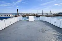 Tàu thuyền rao bán