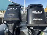 Thuyền bơm hơi cứng rao bán