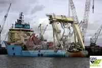 Tàu cung cấp rao bán