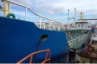 Tàu chở dầu, tàu chở hóa chất rao bán